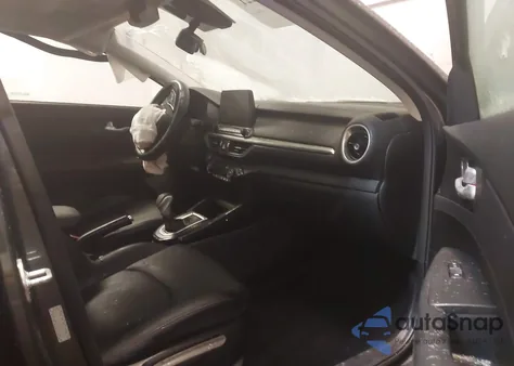 2021 Kia Forte Ex z USA, uszkodzony, nr VIN 3KPF54AD5ME415509